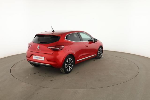 Renault Clio image 2