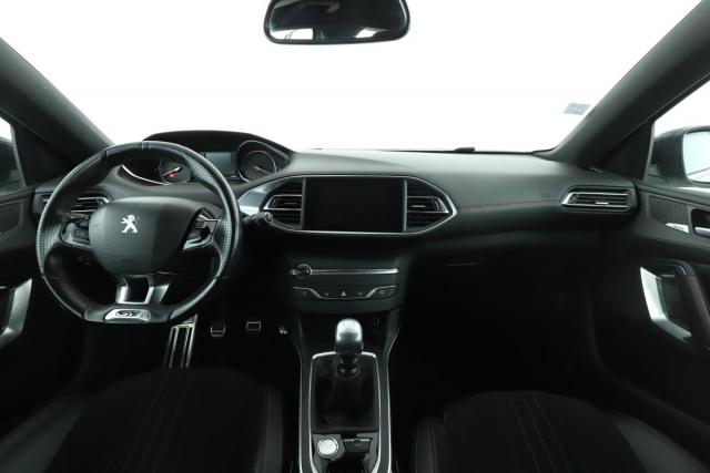 Peugeot 308 image 8