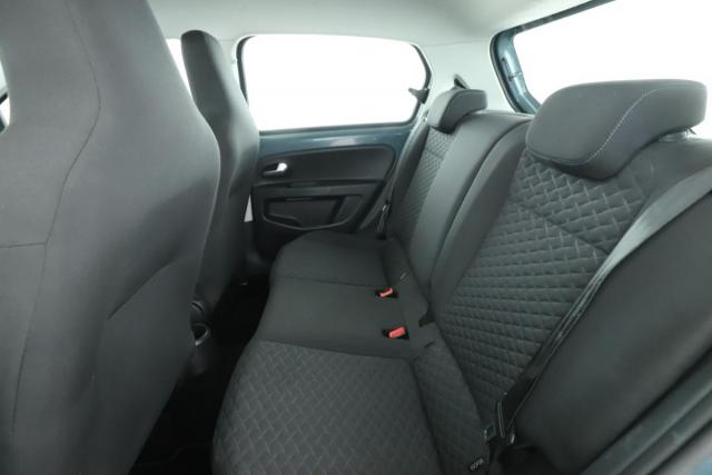 Volkswagen Up! image 2