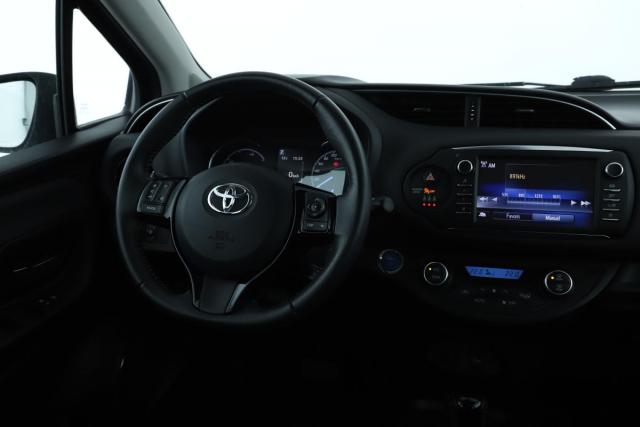 Toyota Yaris image 8