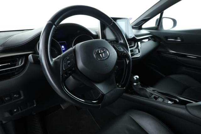 Toyota C-Hr image 3
