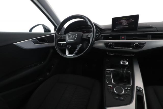 Audi A4 image 6