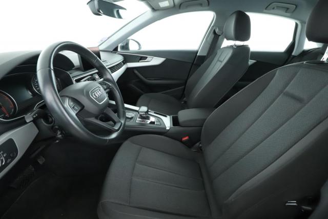 Audi A4 image 6