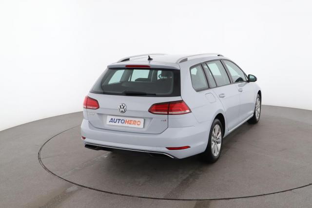 Volkswagen Golf Sw image 7