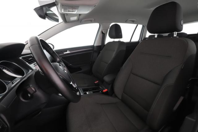 Volkswagen Golf Sw image 6