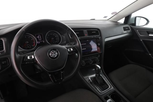 Volkswagen Golf Sw image 1