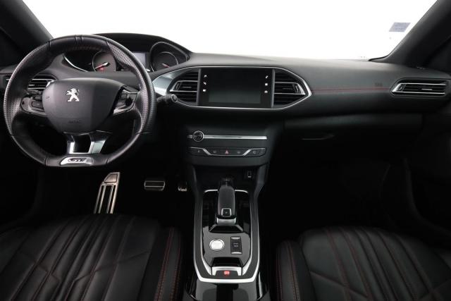 Peugeot 308 image 1