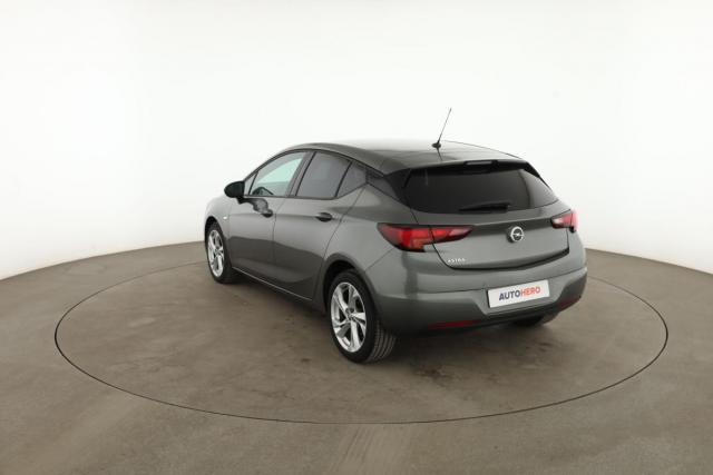Opel Astra image 2