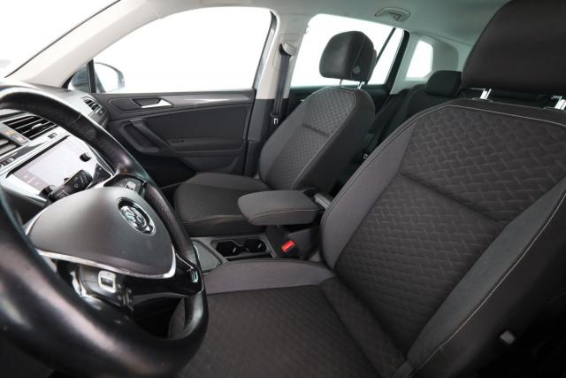 Volkswagen Tiguan image 8