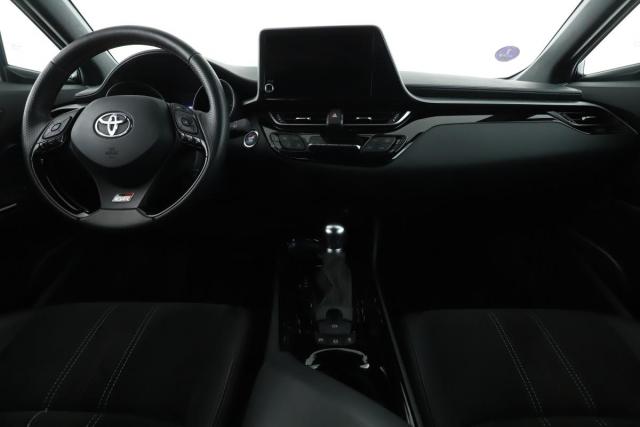 Toyota C-Hr image 4