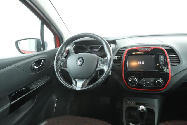 Renault Captur image 1