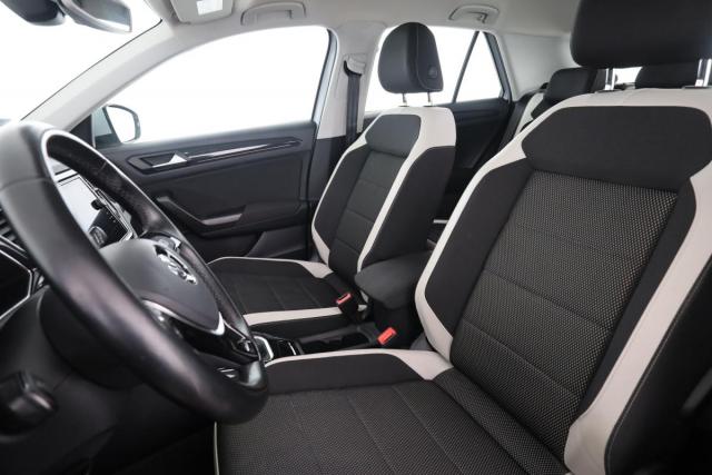 Volkswagen T-Roc image 6