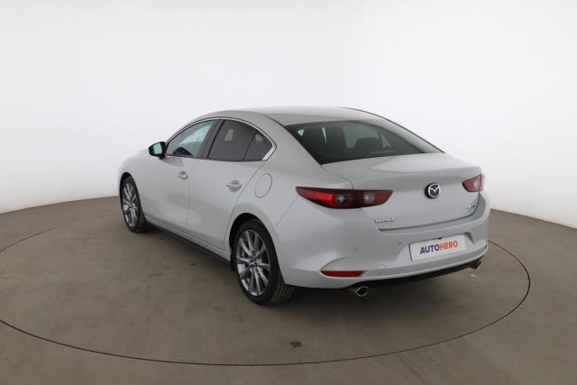 Mazda 3 image 2