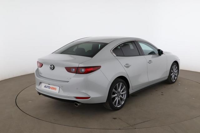 Mazda 3 image 7