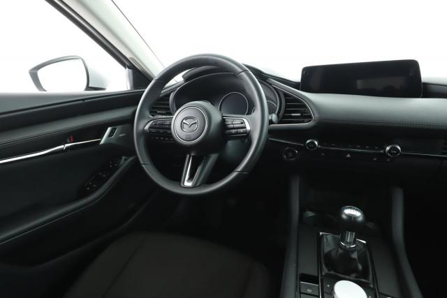 Mazda 3 image 9