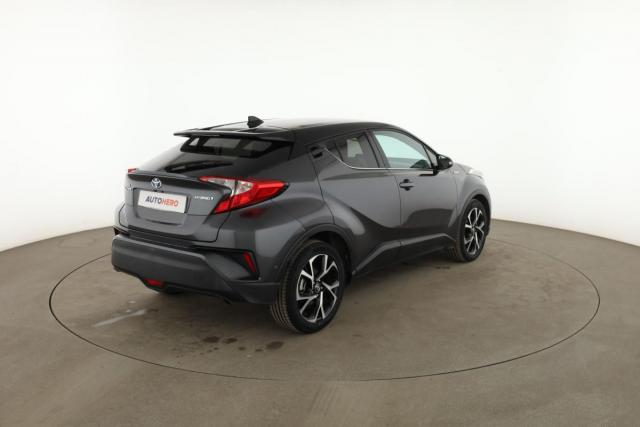 Toyota C-Hr image 6
