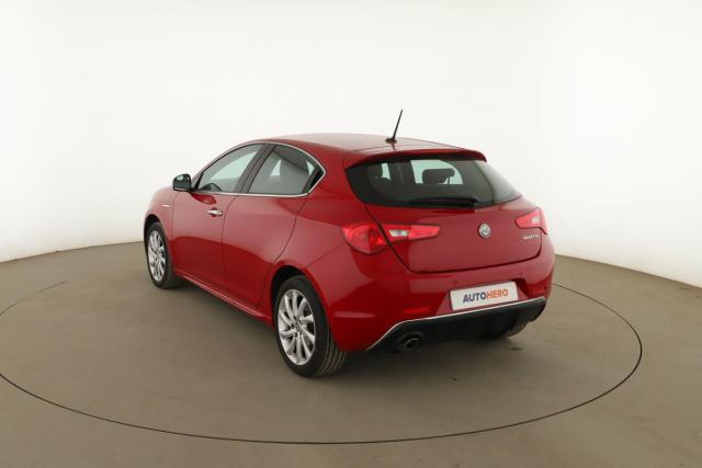 Alfa Romeo Giulietta image 8