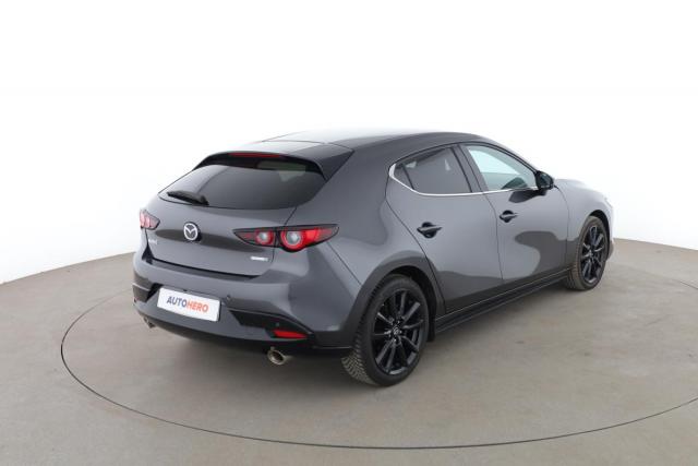 Mazda 3 image 3