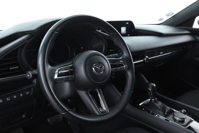 Mazda 3 image 2