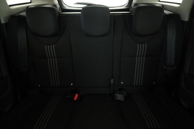 Renault Clio Estate image 7