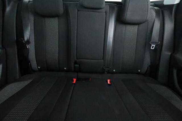 Peugeot 3008 image 1