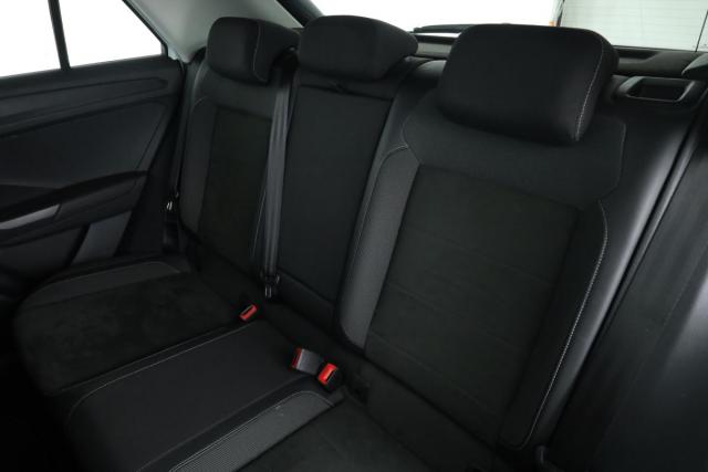 Volkswagen T-Roc image 7