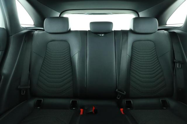 Mercedes Benz Gla image 3