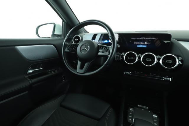 Mercedes Benz Gla image 5