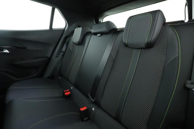 Peugeot 2008 image 3