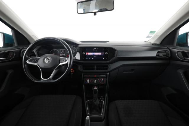 Volkswagen T-Cross image 2