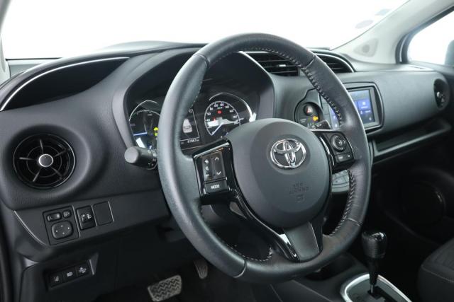Toyota Yaris image 2