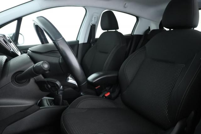 Peugeot 208 image 4