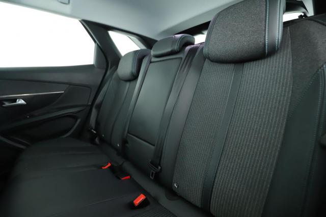 Peugeot 3008 image 9