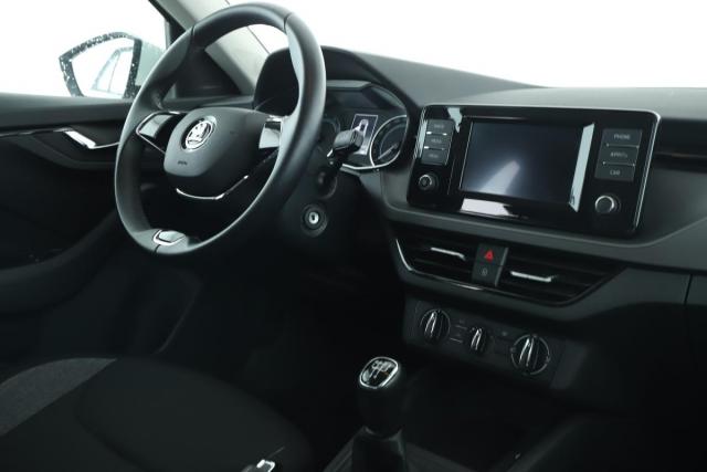 Skoda Kamiq image 8