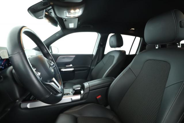 Mercedes Benz Glb image 3