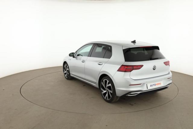 Volkswagen Golf image 6