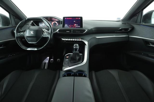 Peugeot 3008 image 8