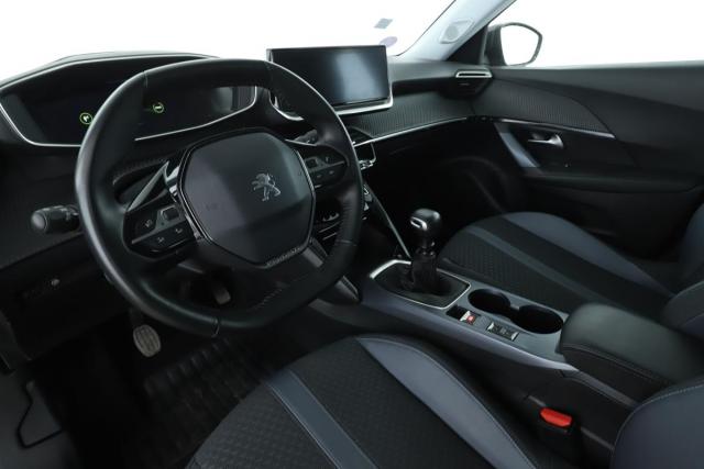 Peugeot 2008 image 3