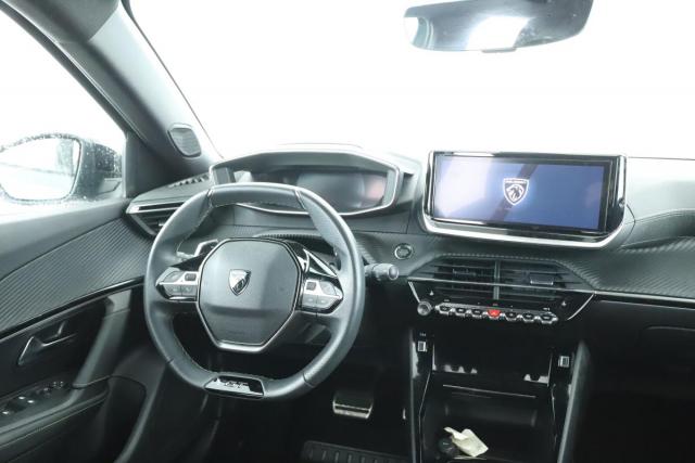 Peugeot 2008 image 3