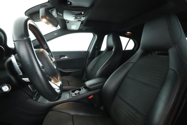 Mercedes Benz Gla image 4