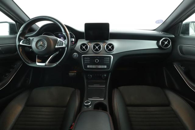 Mercedes Benz Gla image 5