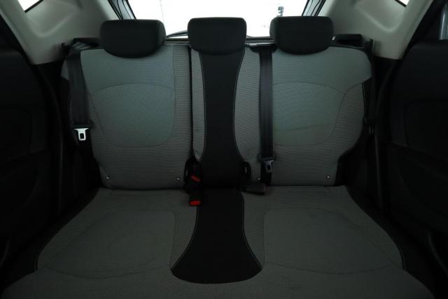 Renault Captur image 2