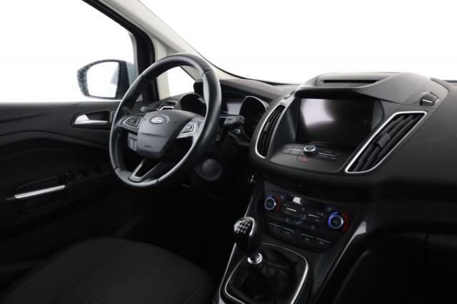 Ford C-Max image 9