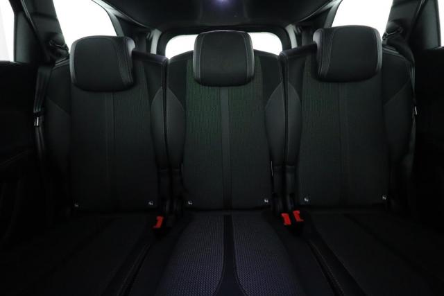 Peugeot 5008 image 1