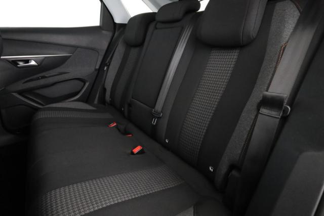 Peugeot 3008 image 8