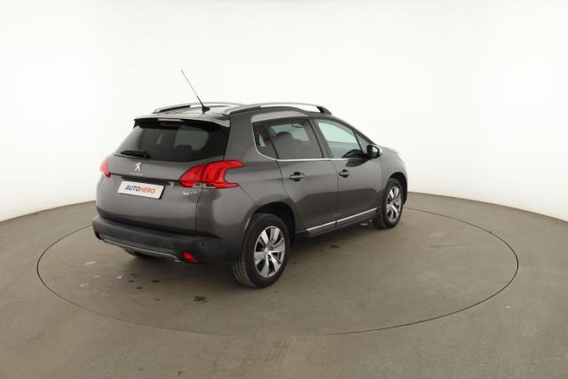 Peugeot 2008 image 1