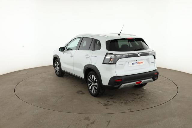 Suzuki S-Cross image 2