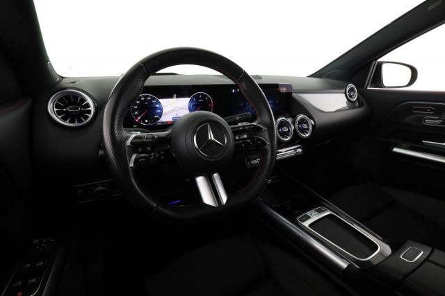 Mercedes Benz Gla image 2