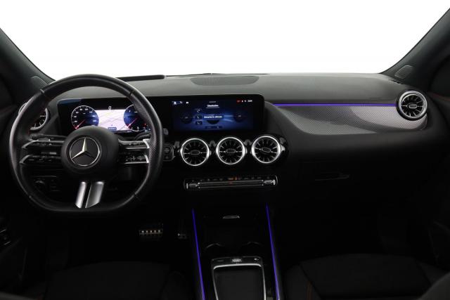 Mercedes Benz Gla image 1