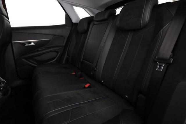 Peugeot 3008 image 3